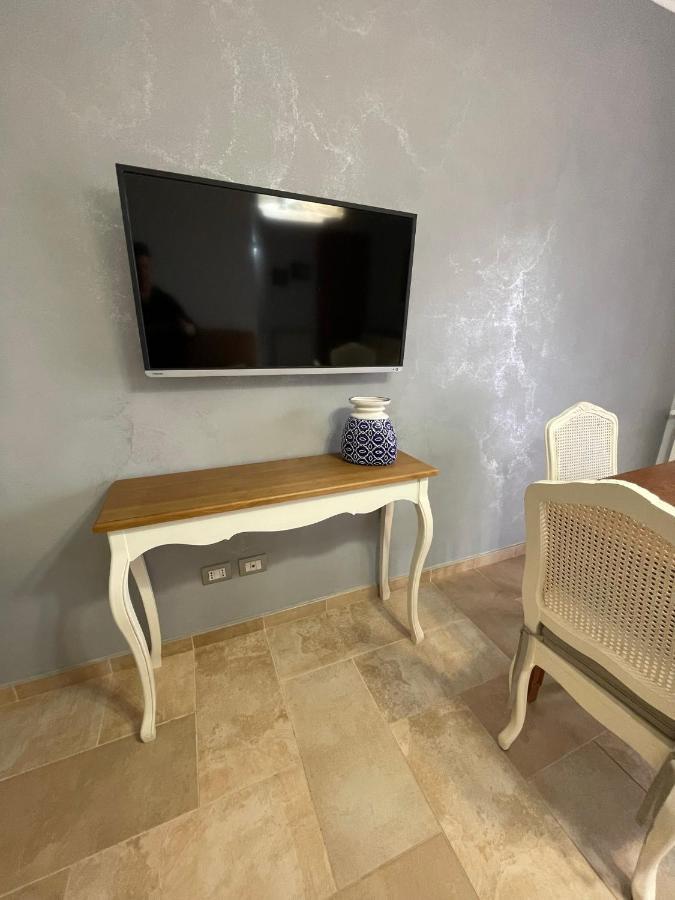 La Casa Di Flora Aeroporto Di Fiumicino Villa Luaran gambar